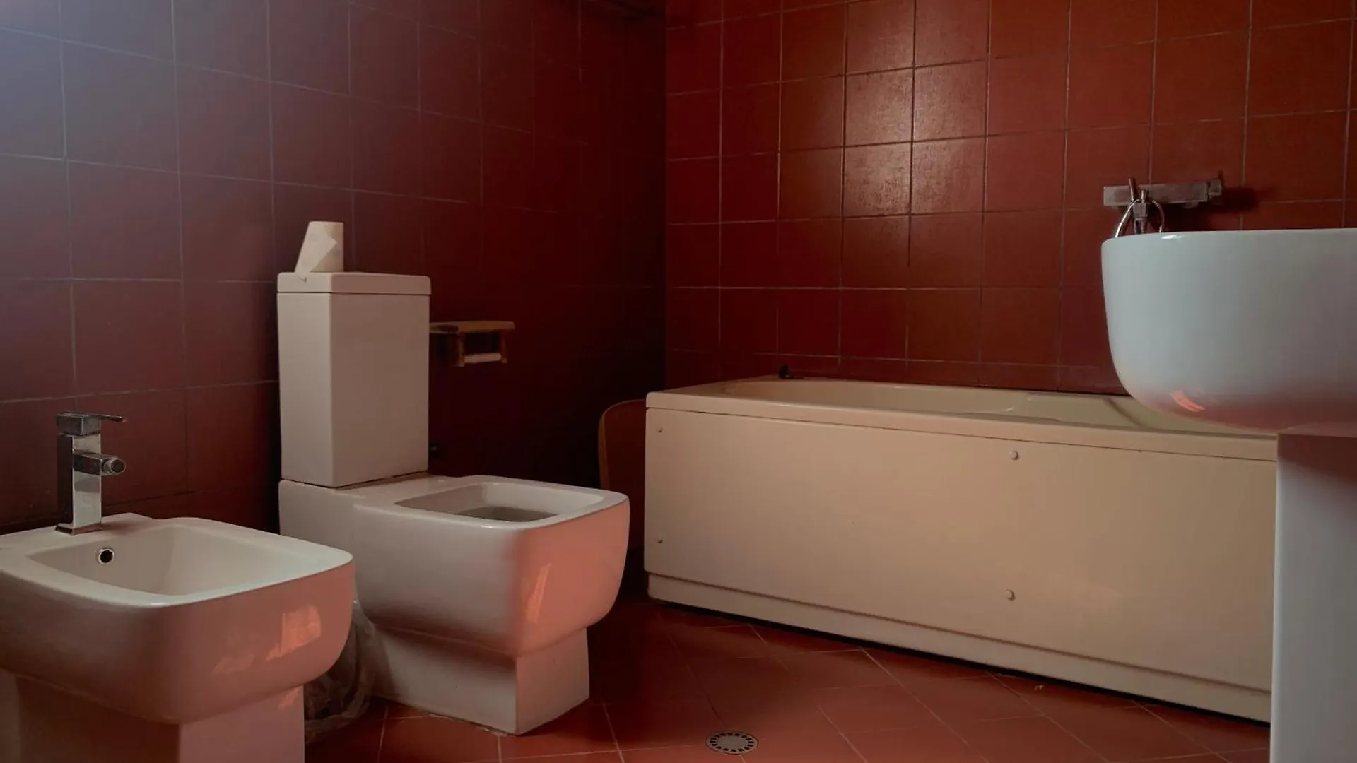 Nuru Villa Vadardhe 0*,  Albânia